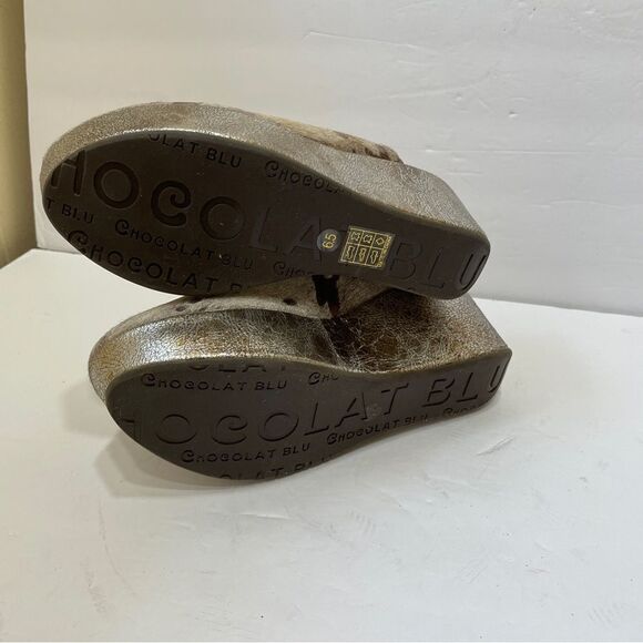 NEW WITHOUT TAGS CHOCOLAT BLU YOMA BRONZE CALF HAIR LEATHER PLATFORM CLOGS. - Picture 5 of 9